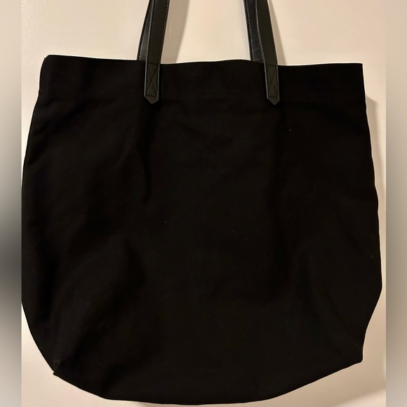 Disney Parks Exclusive Halloween Large Tote. Excellent Used Condition. - Picture 2 of 3